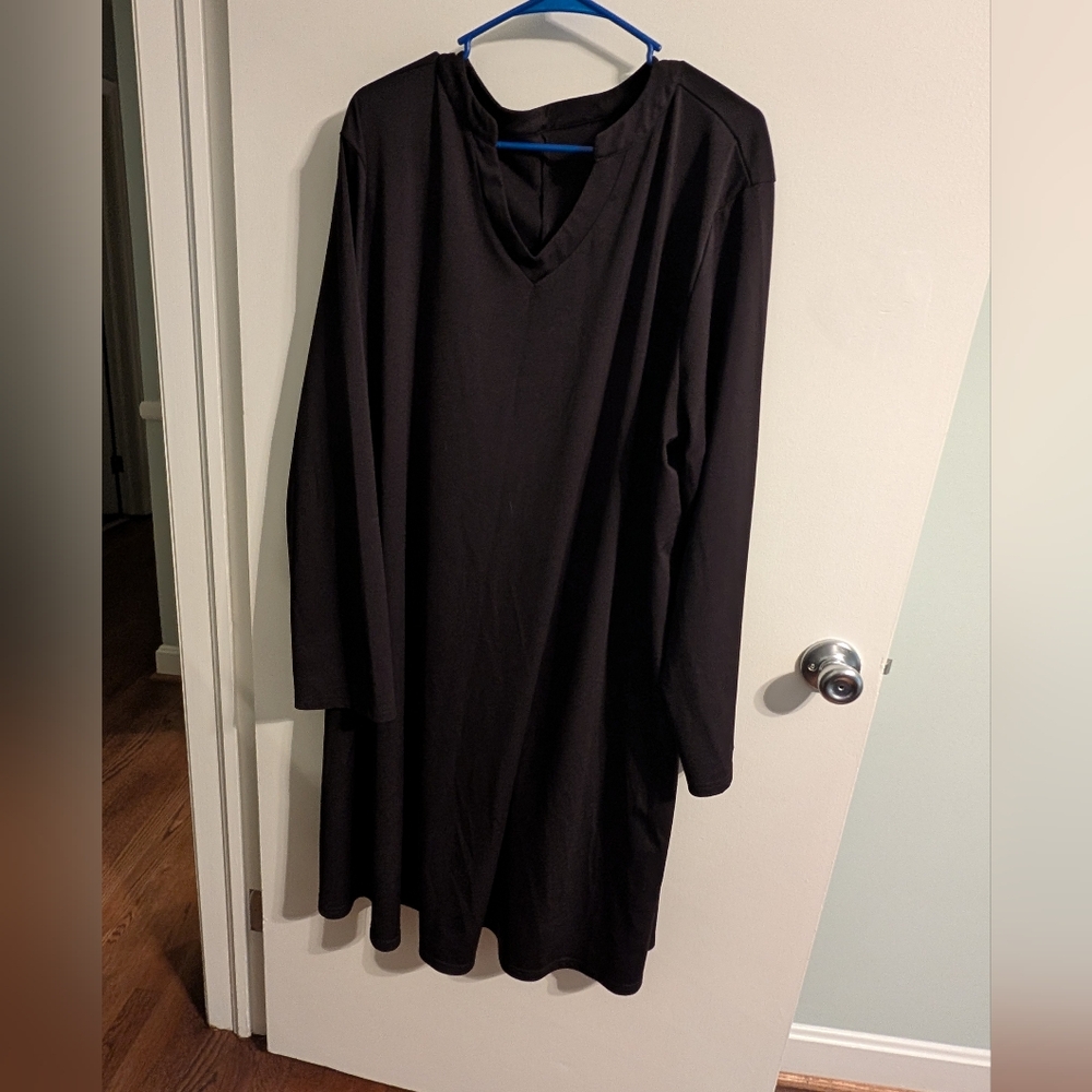 Black Long Sleeve Dress - Picture 5 of 8